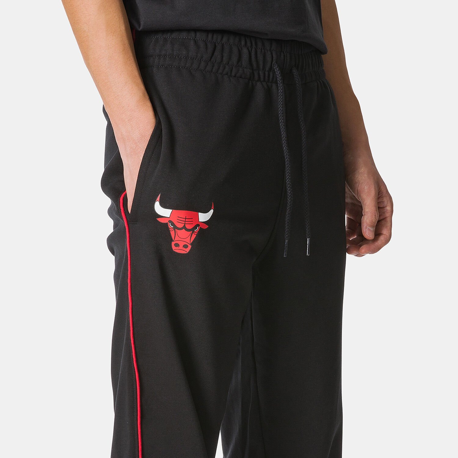 New Era Chicago Bulls pants black red and white AW LAB