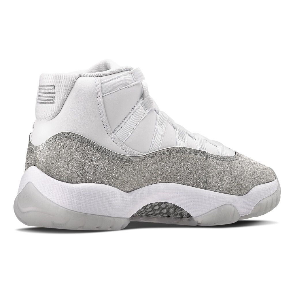 Air Jordan 11 Retro bianche e argento AW LAB