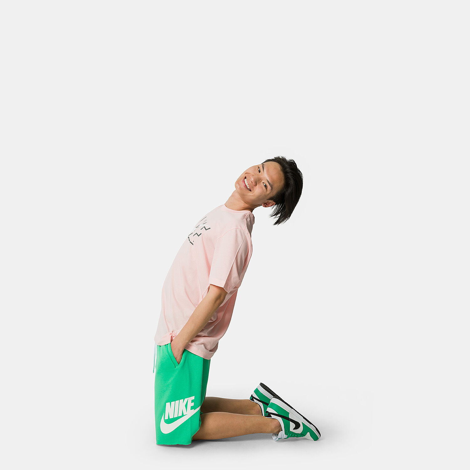 Nike alumni shorts pink sales
