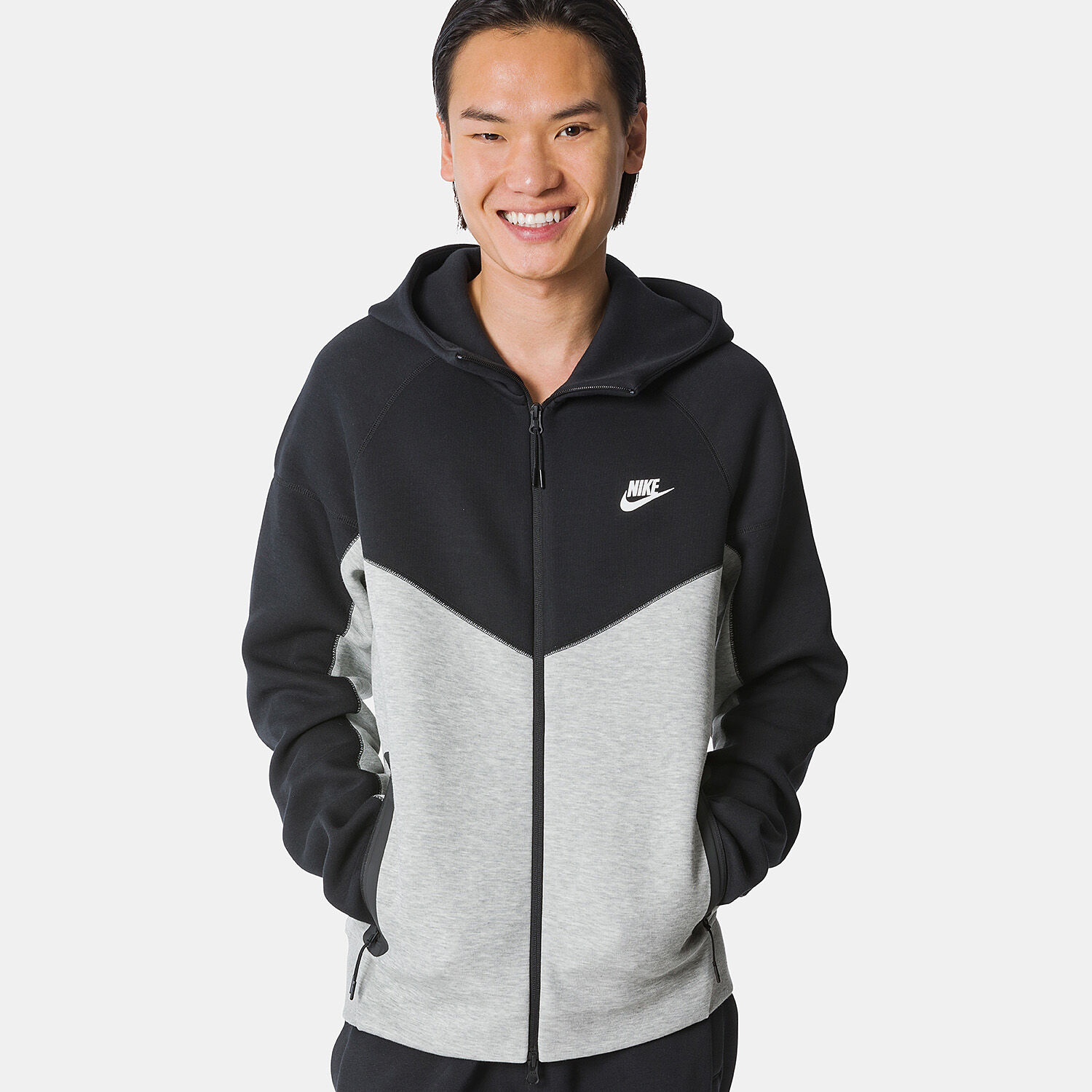 Black and grey nike tech fleece discount
