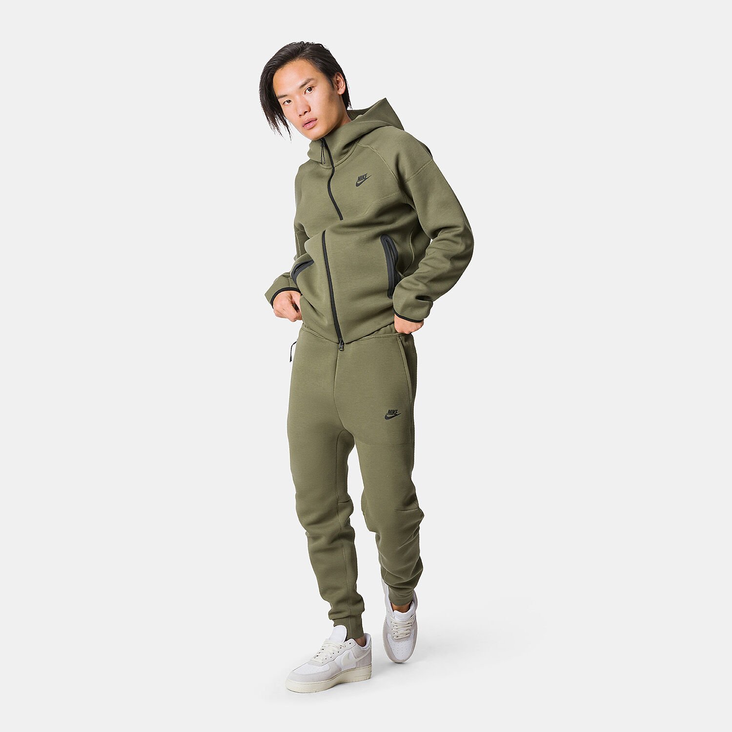 Nike tech deals fleece joggers green
