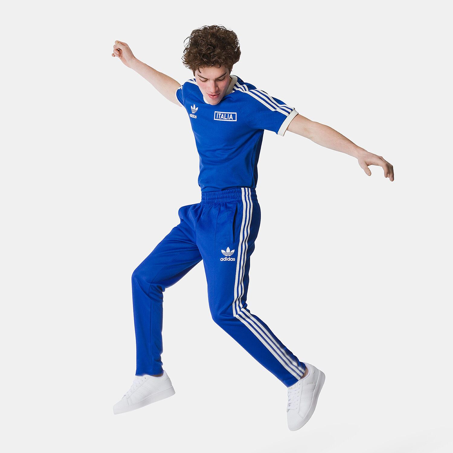 Adidas beckenbauer tracksuit sales blue