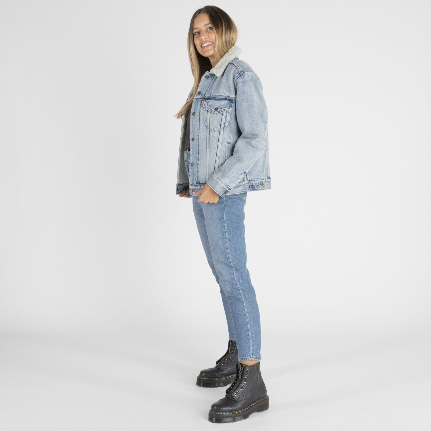 LEVI S EX BF SHERPA TRUCKER JACKET LIGHT BLUE AW LAB