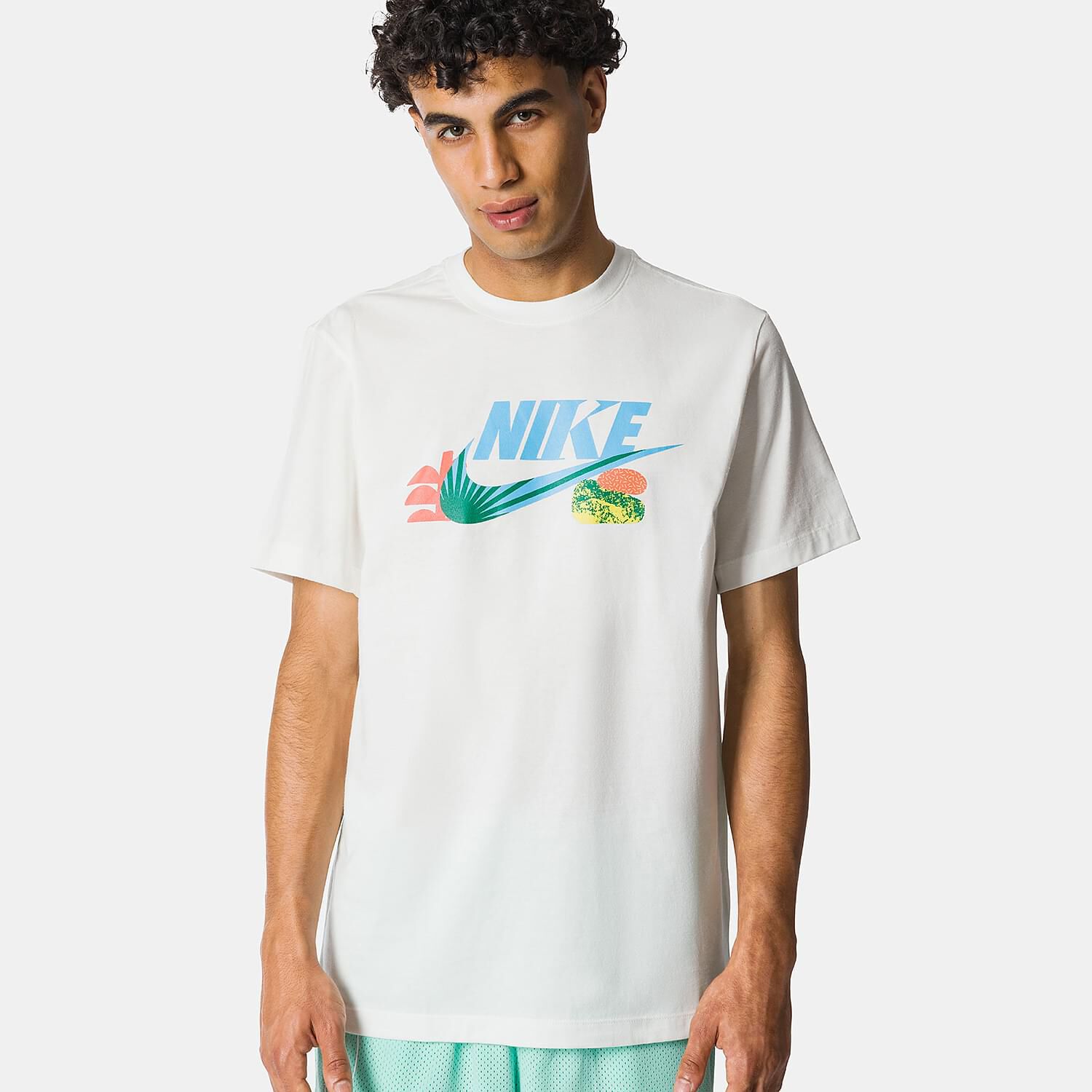 Nike t shirt multicolor on sale