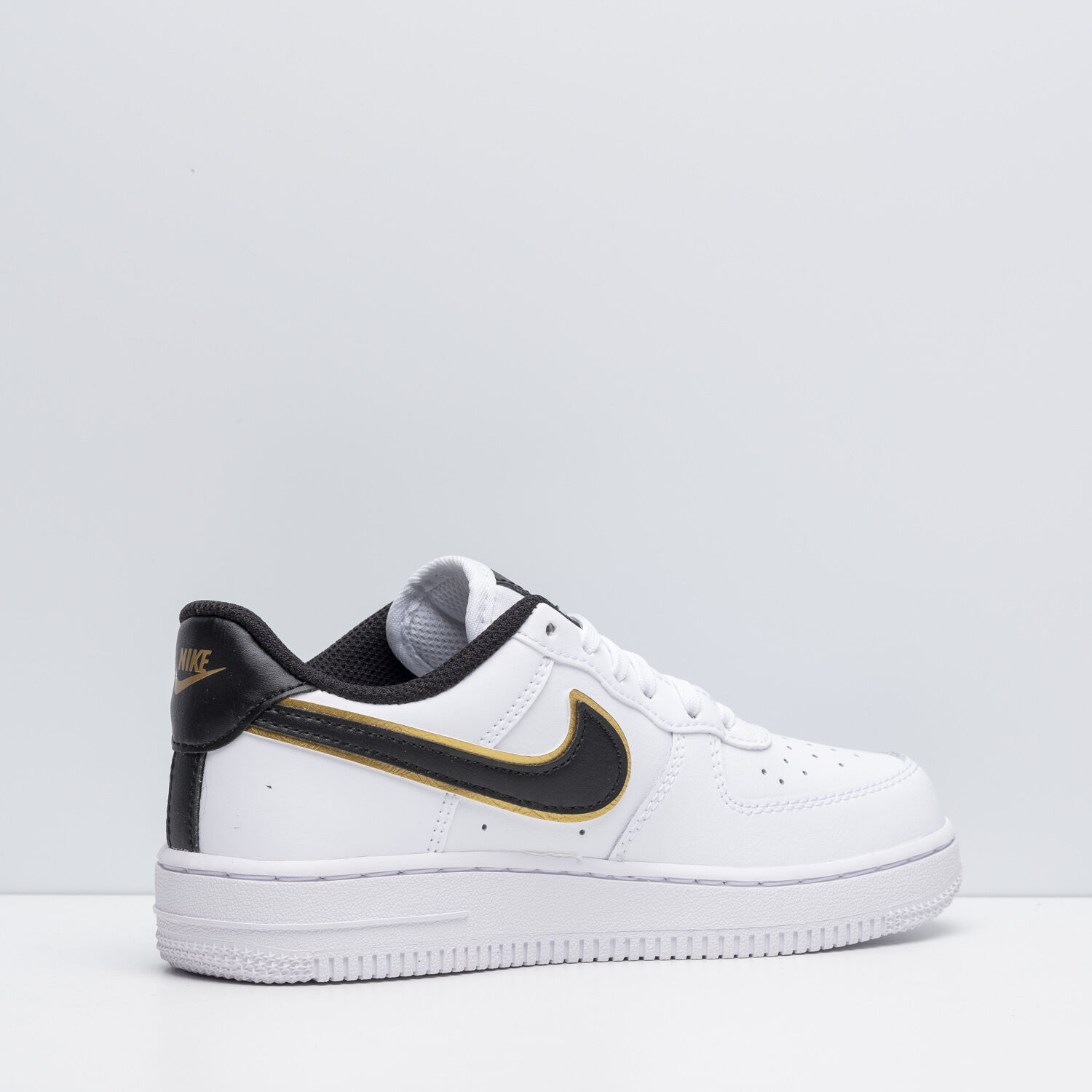 Air force one best sale blanco con dorado