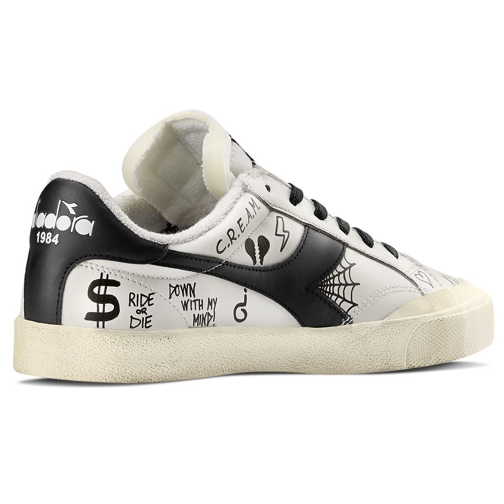 Firma diadora sales