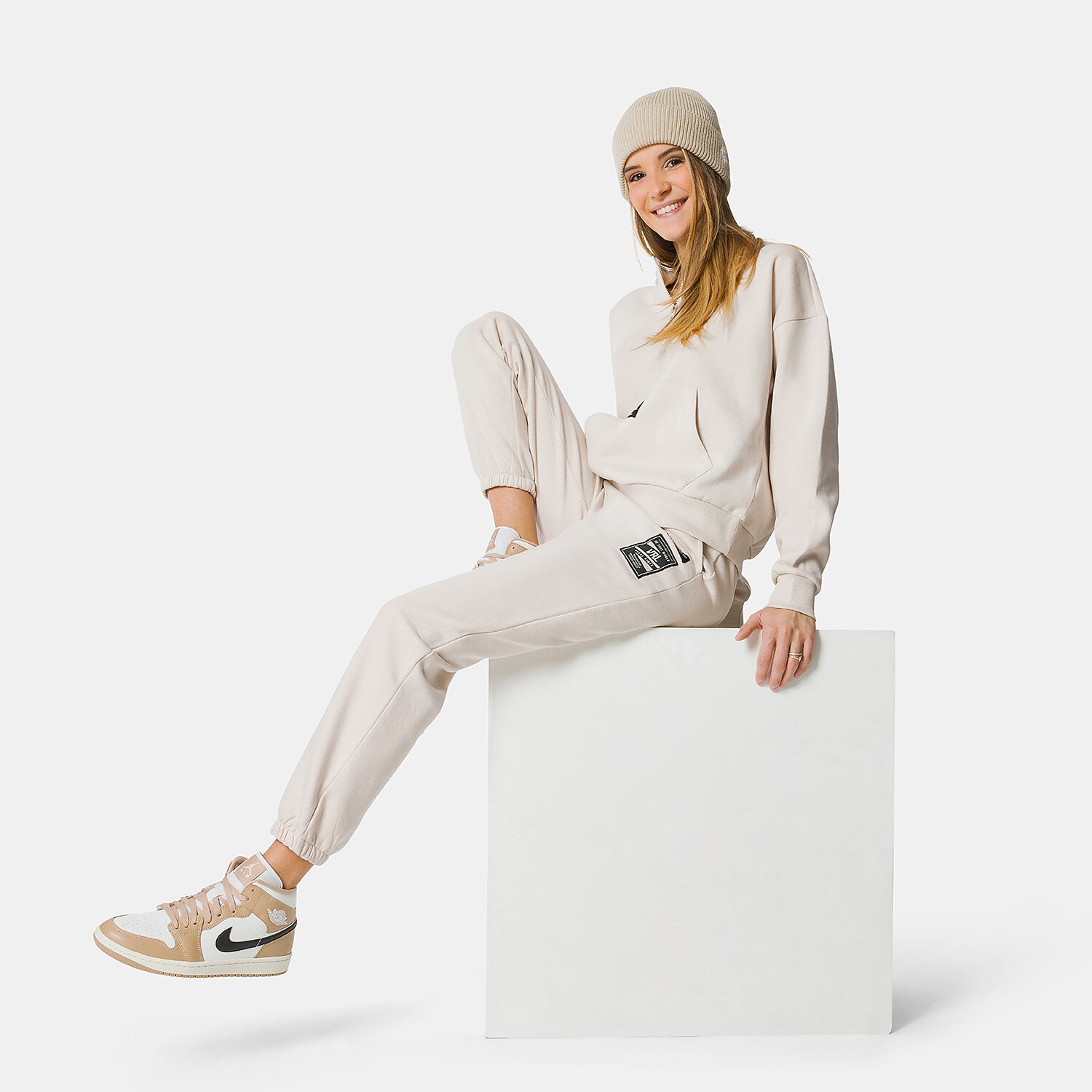 Pantaloni black new arrivals friday