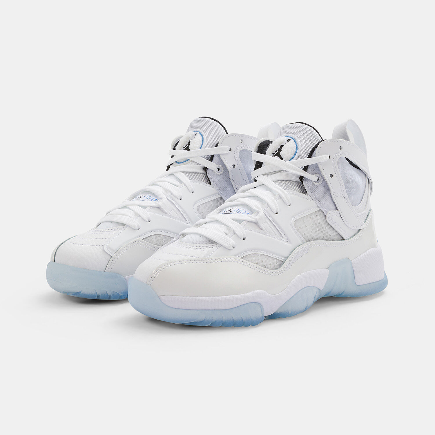 Jordan blancas con celeste outlet