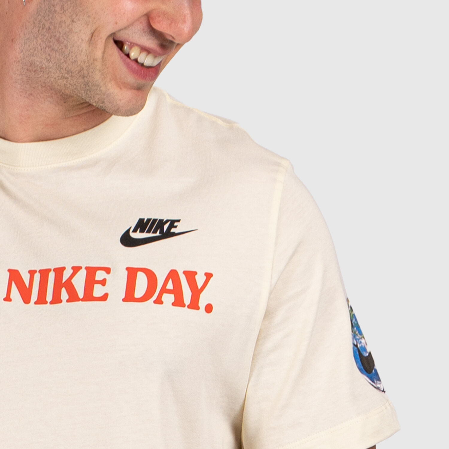Nike day outlet t shirt