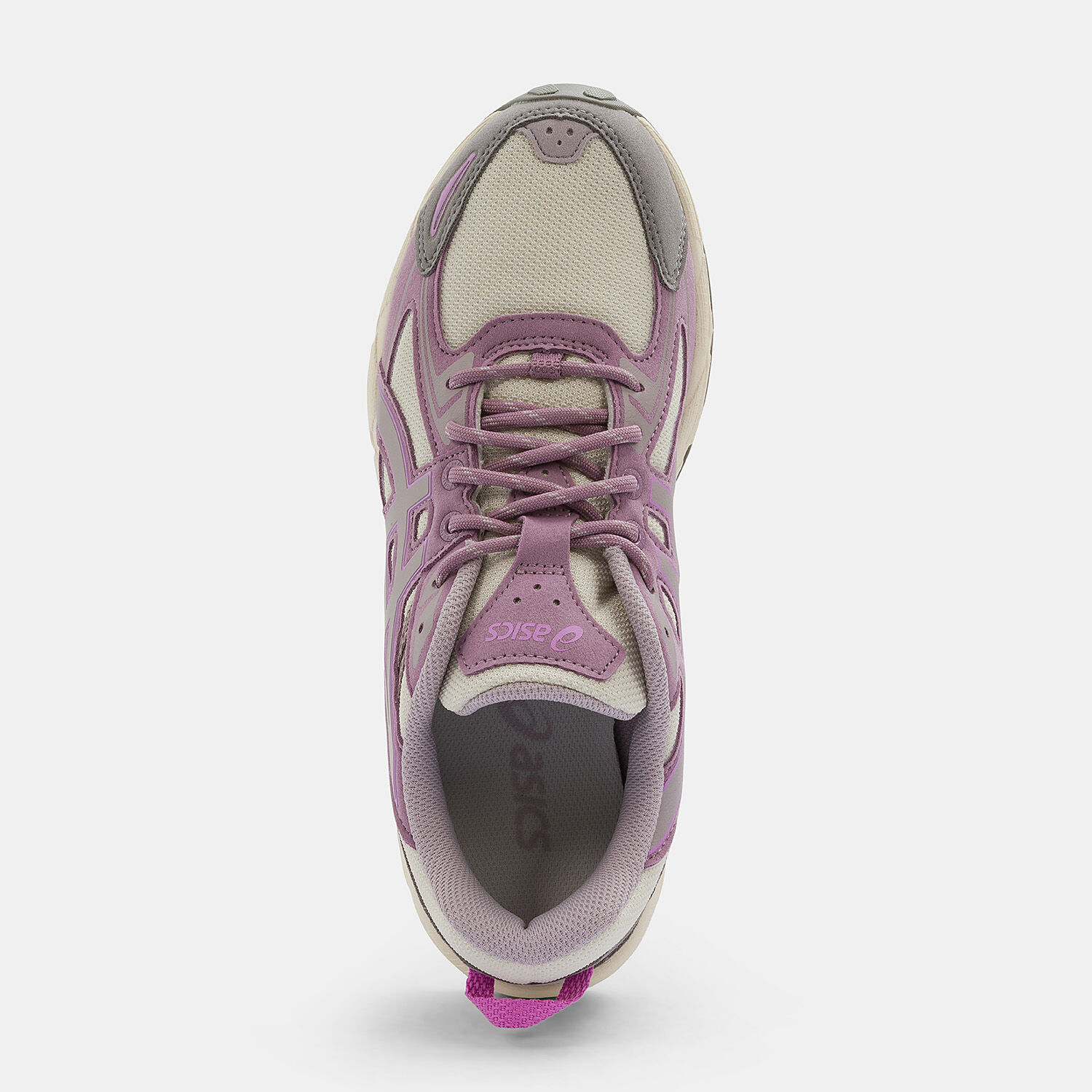 Asics venture 5 deals vs 6