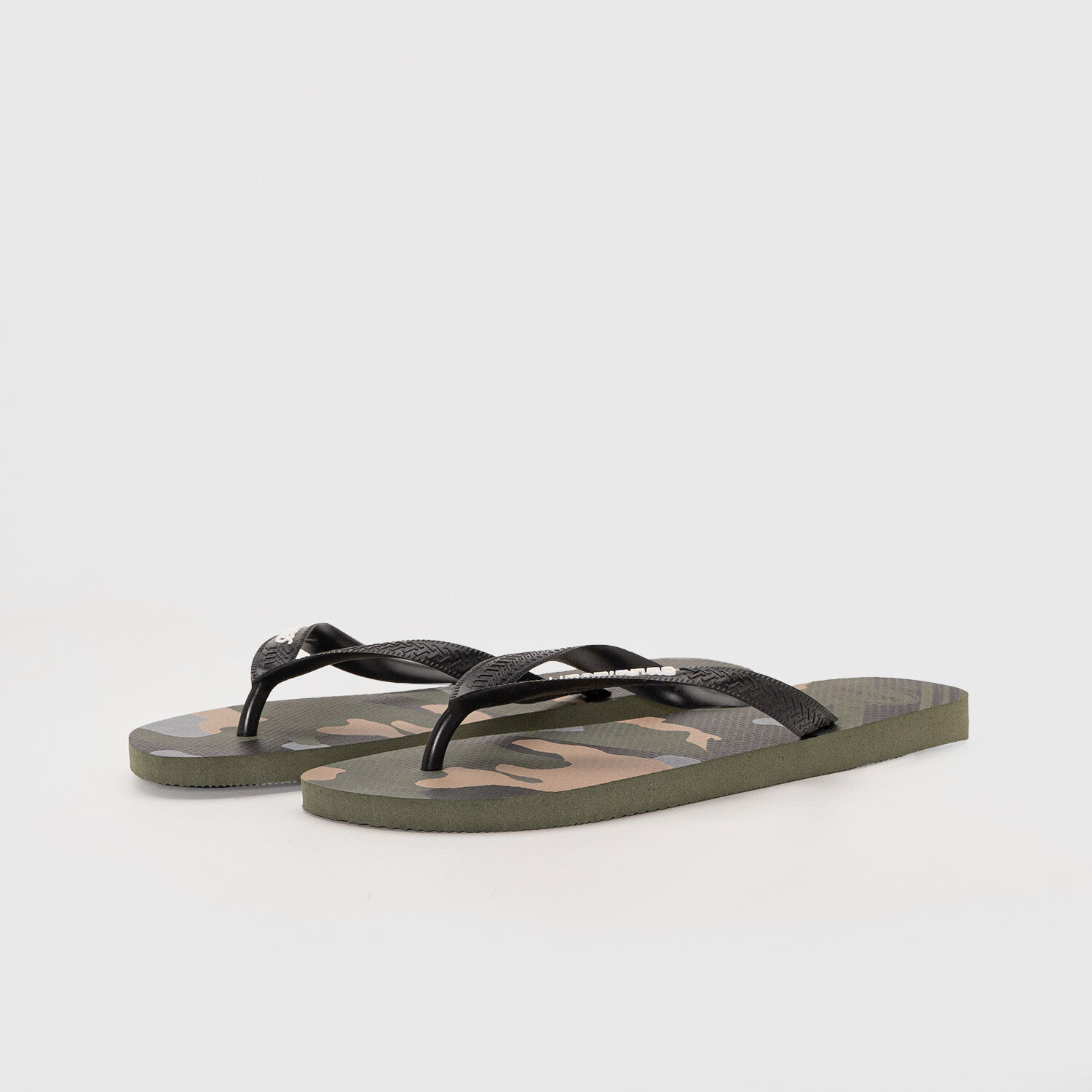 Camo hotsell havaianas mens
