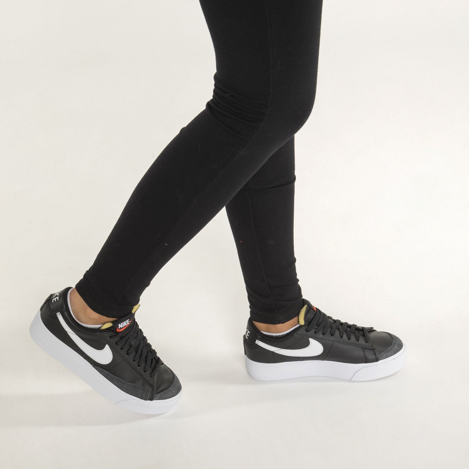 Nike blazer sale low negro