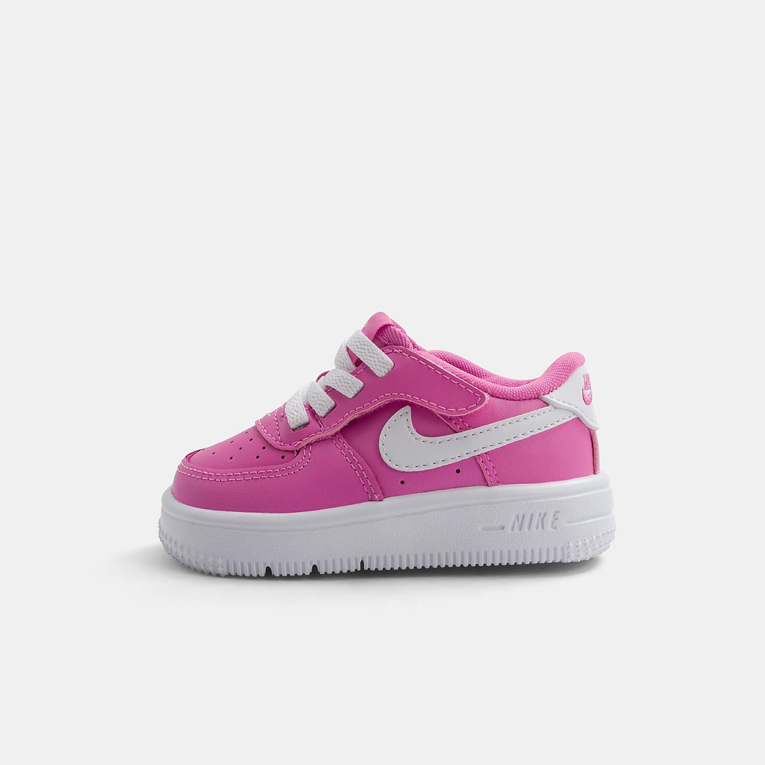 Air force 1 lv8 aw lab store