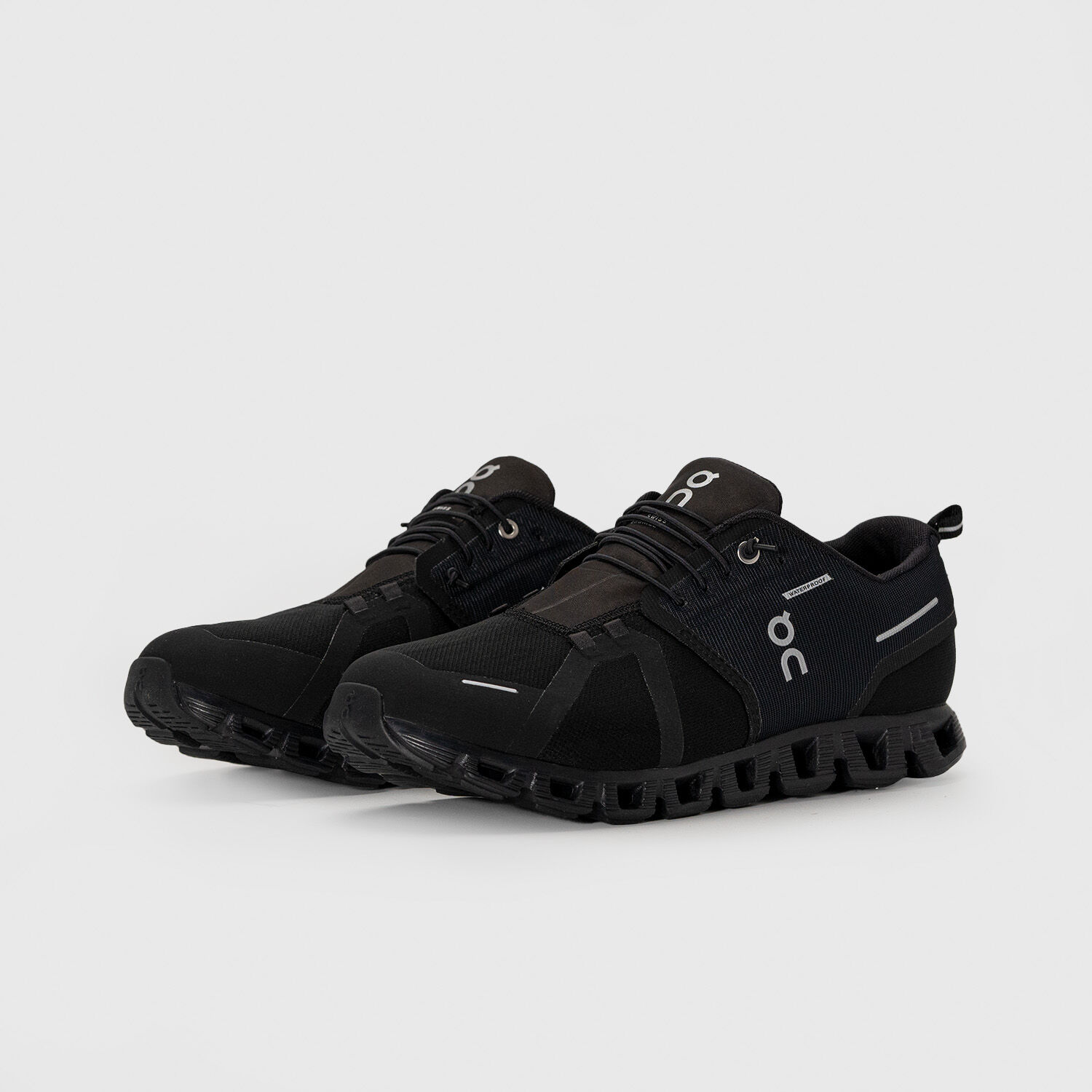 On cloud waterproof black store
