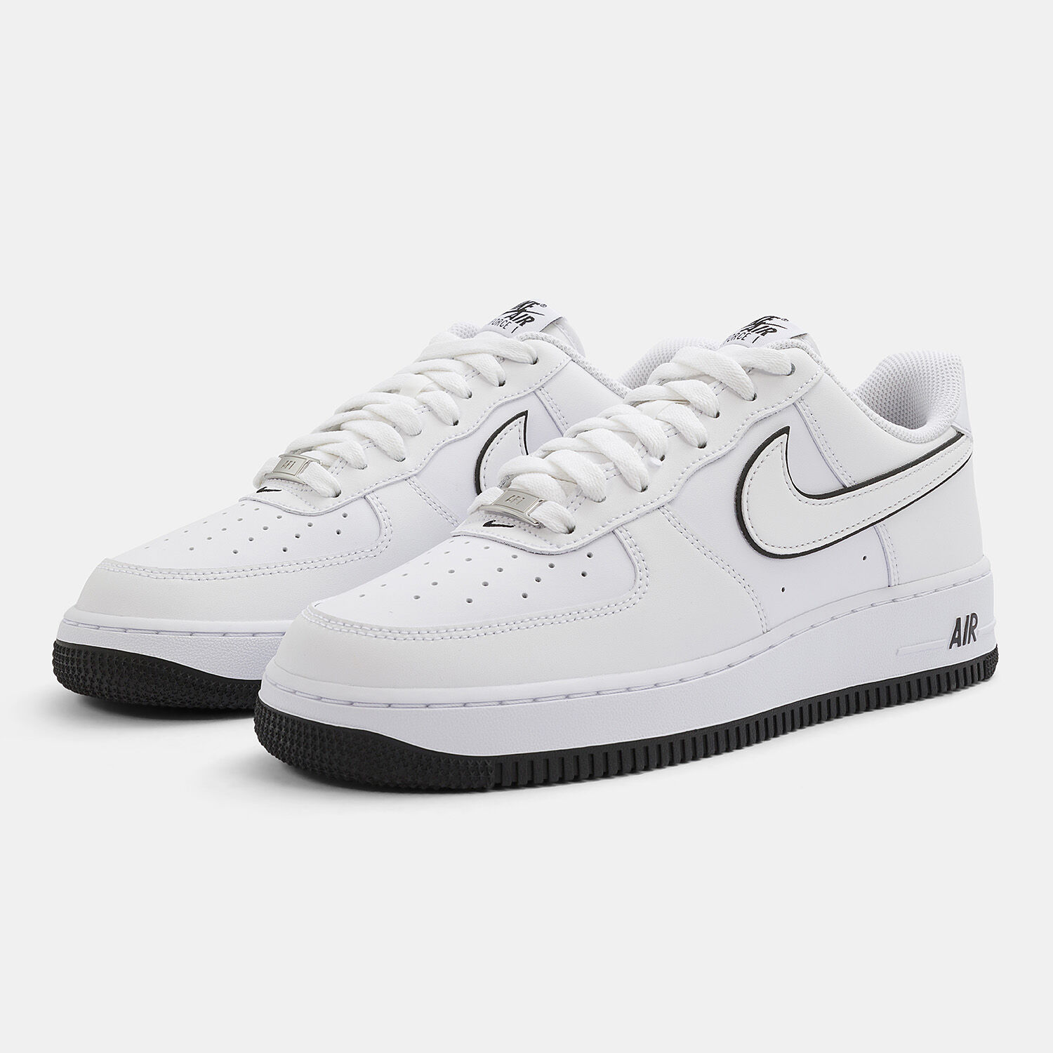 Nike Air Force 1 07 black and white AW LAB