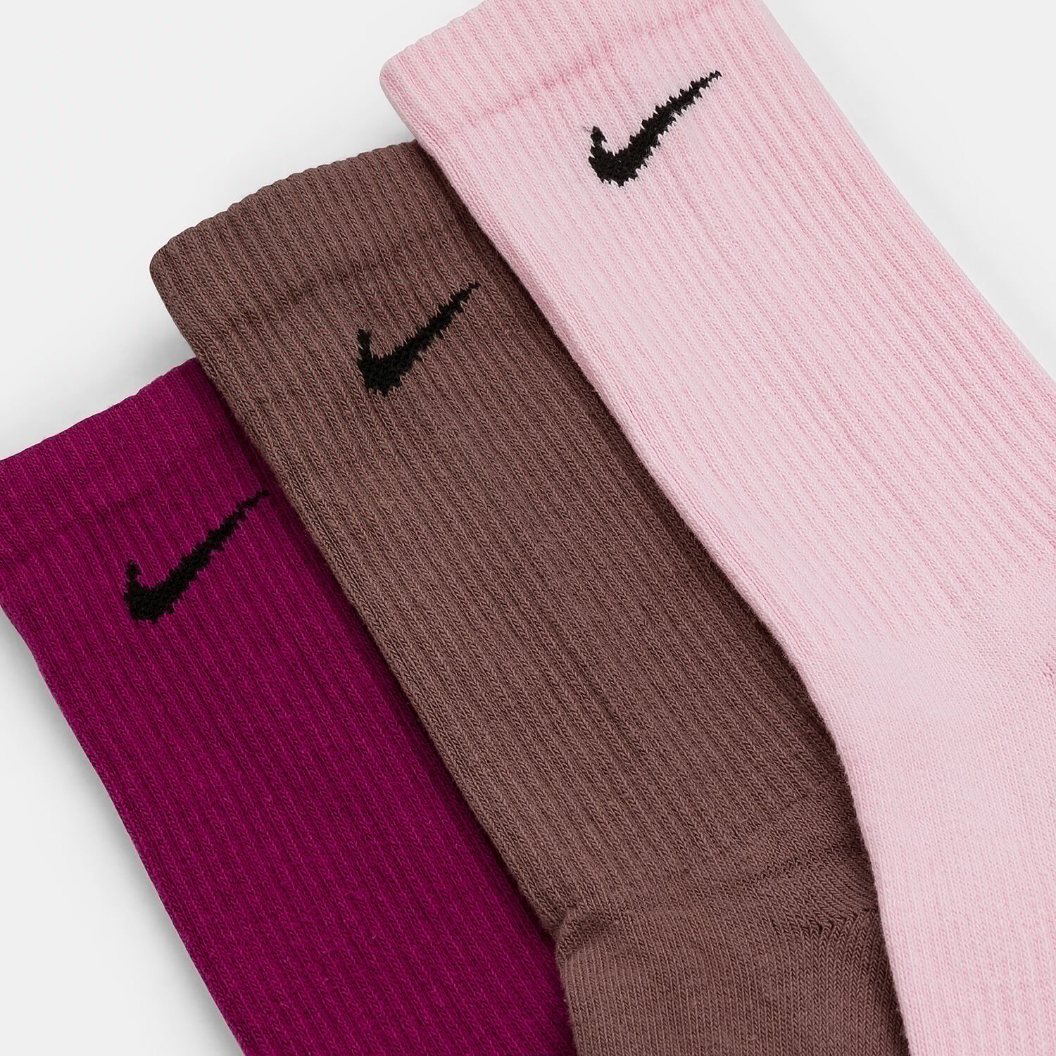 Mens pink nike socks shop