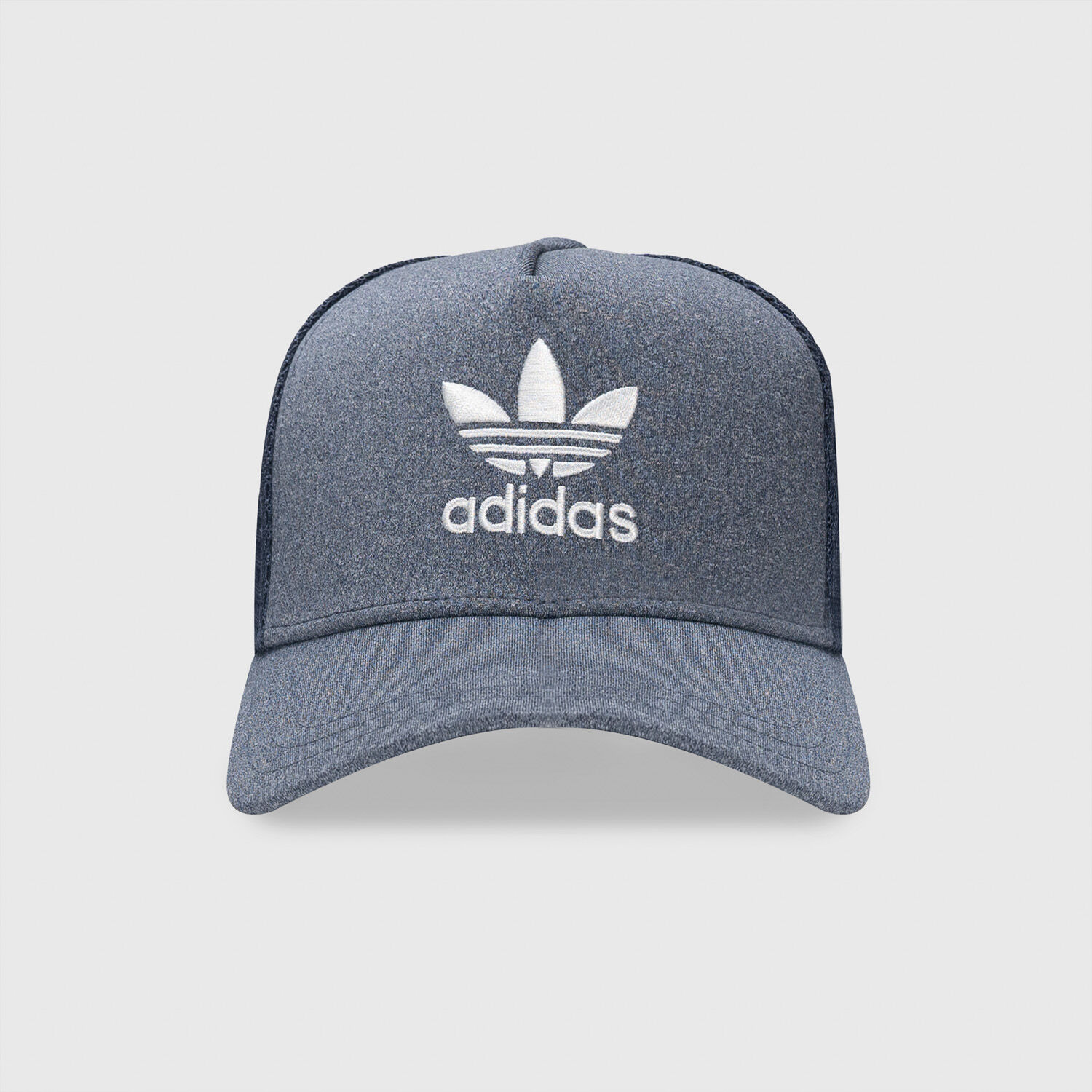 Adidas curved 2025 trucker classic trefoil