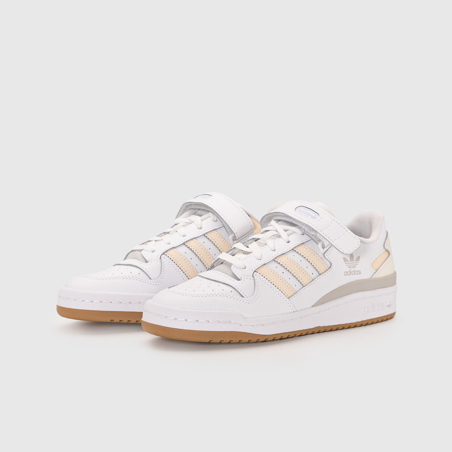 Adidas bianche shop e beige