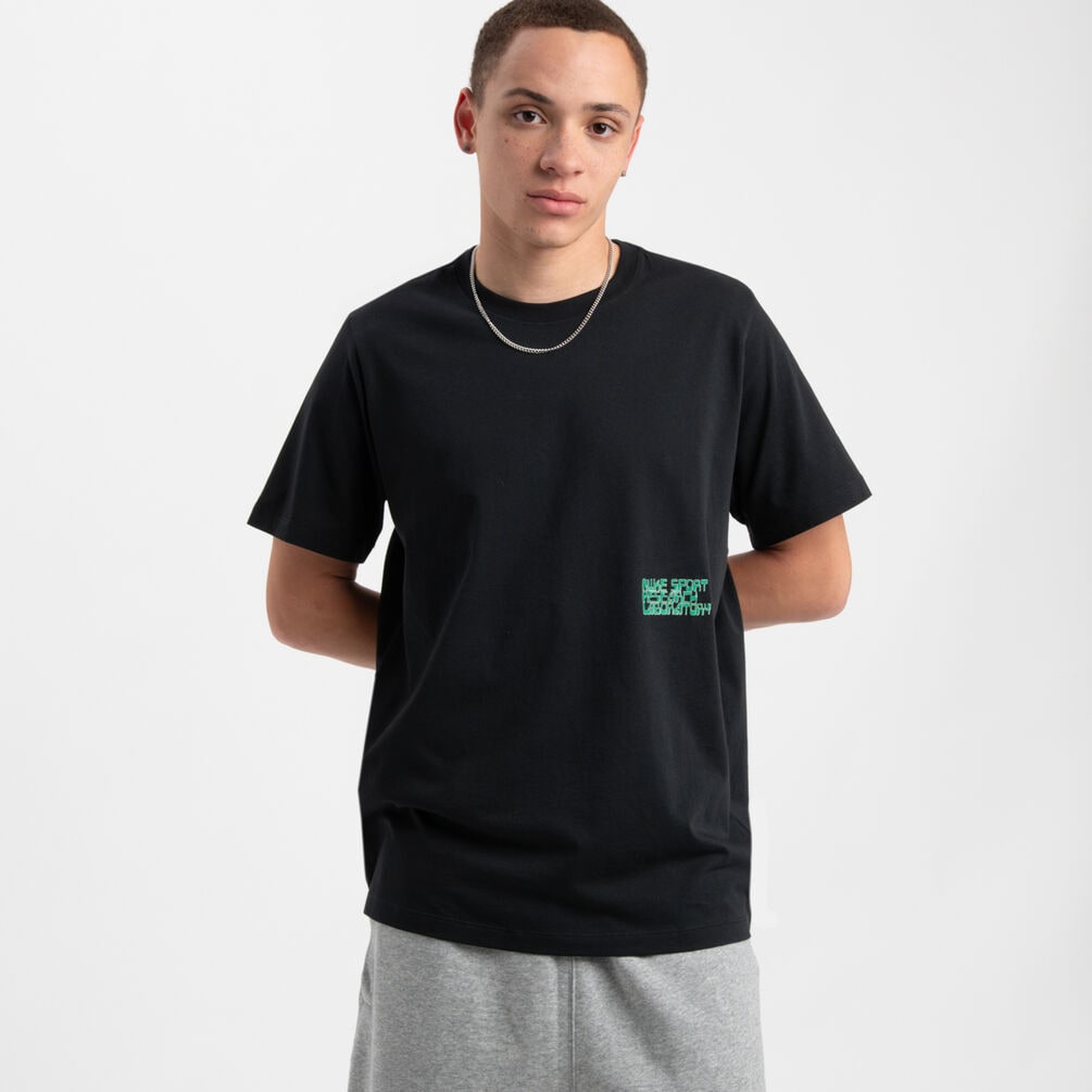 Nike Sportswear Celebrate Future T-shirt, black/green
