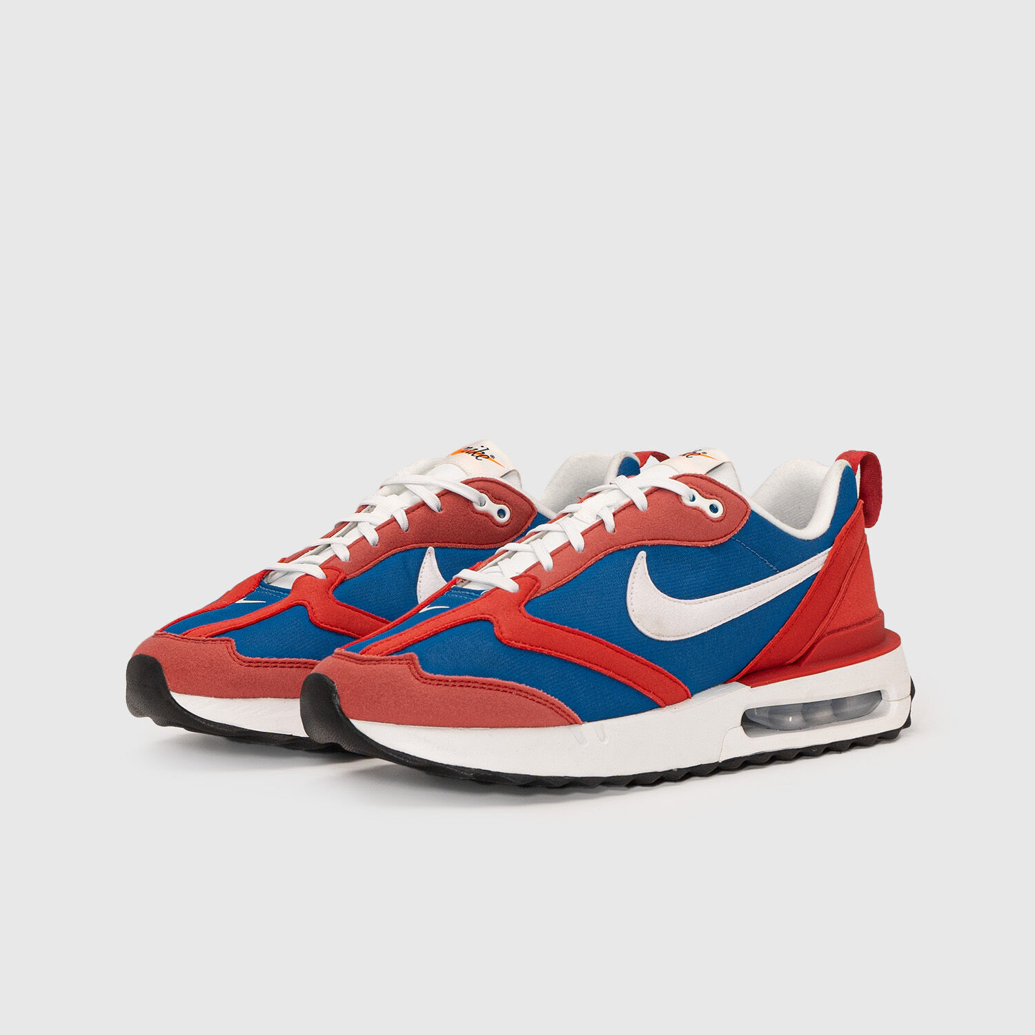 Nike rosse e blu 2025