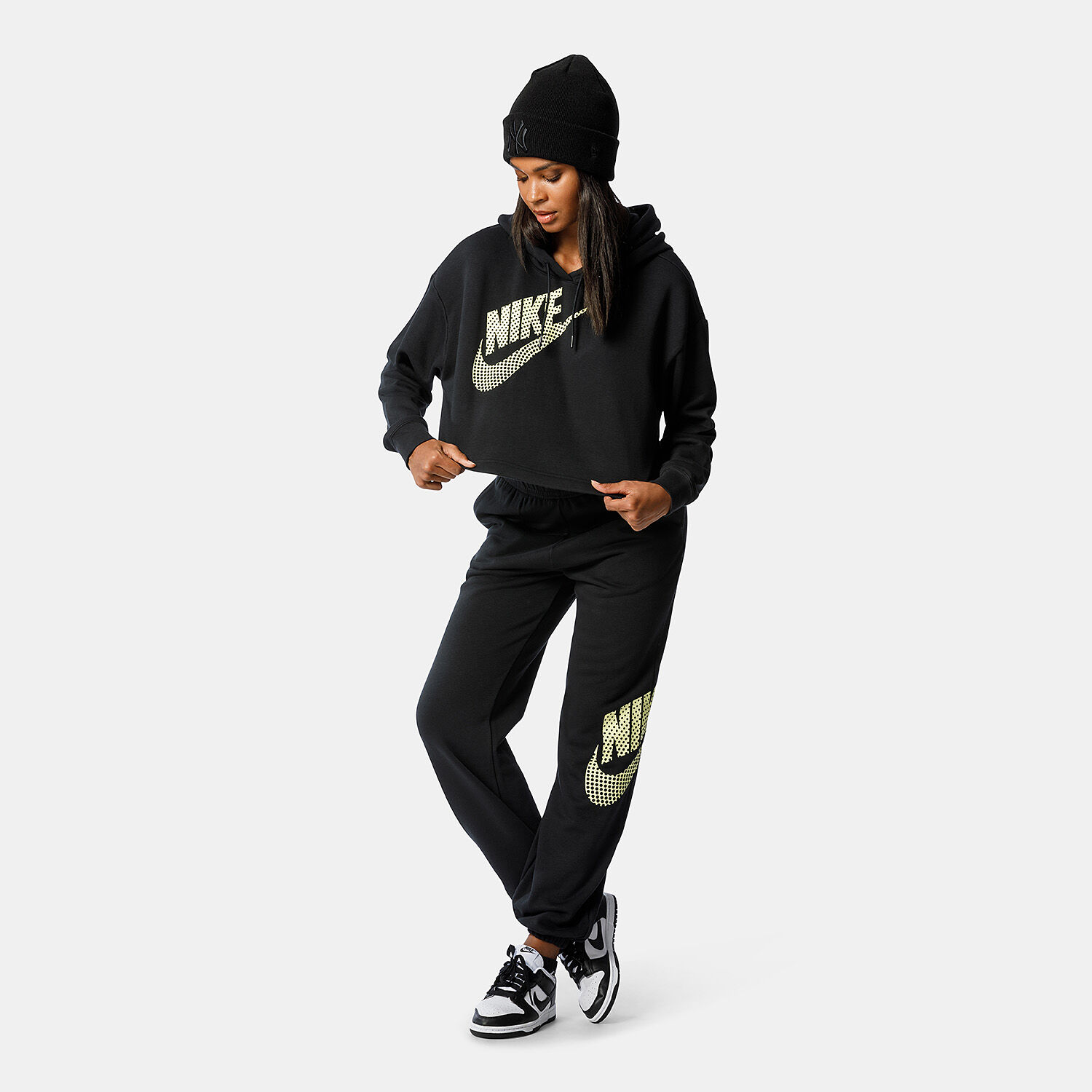 Felpa nike nera 2025 e dorata
