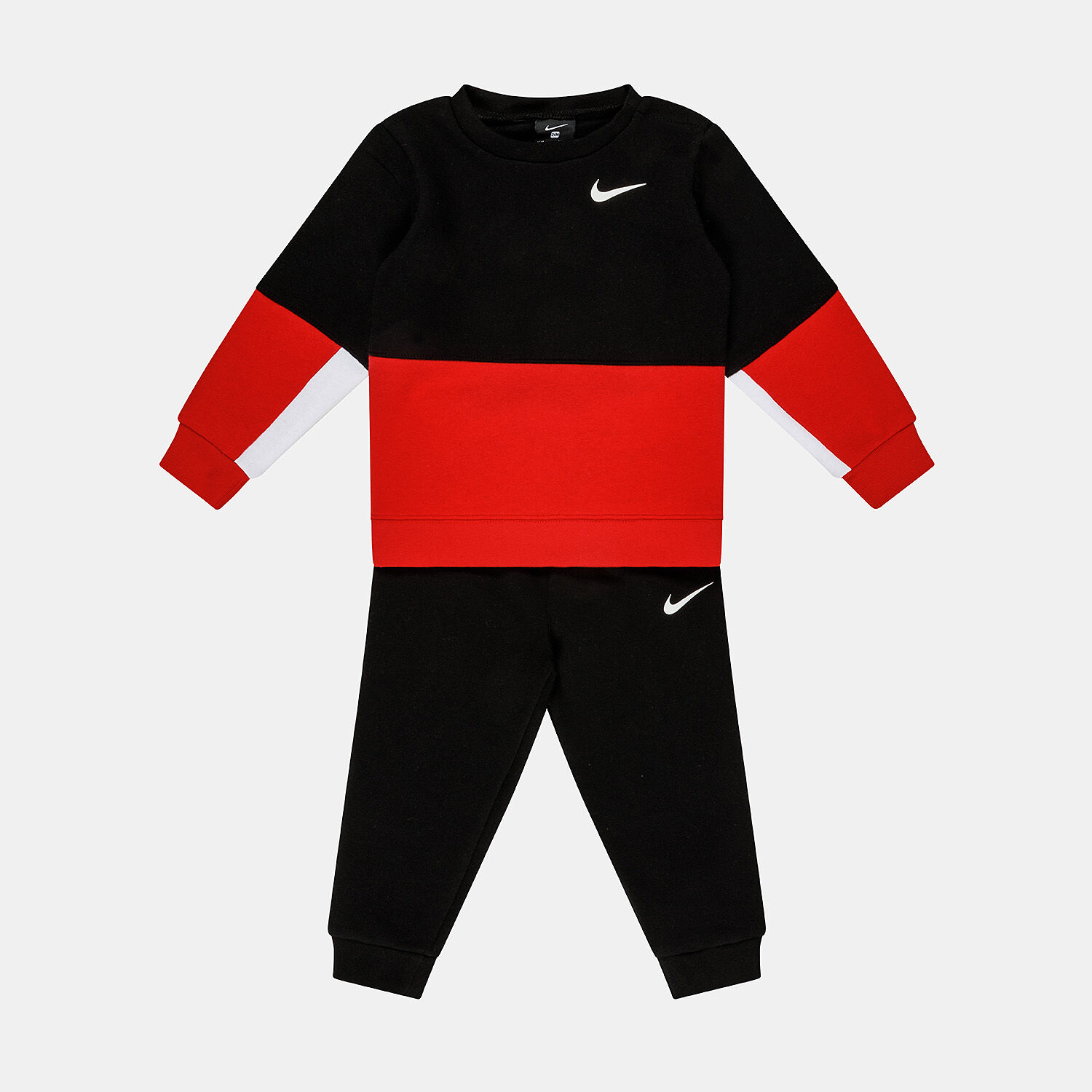 Nike store tracksuit winter