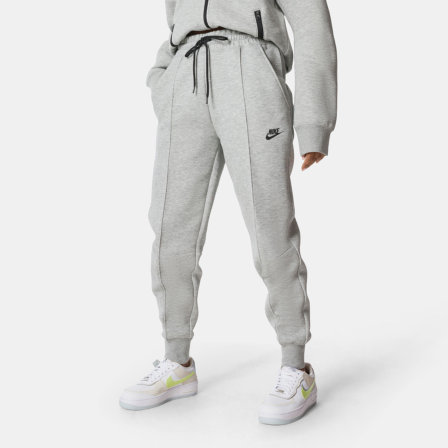 Nike tech fleece pants fit outlet