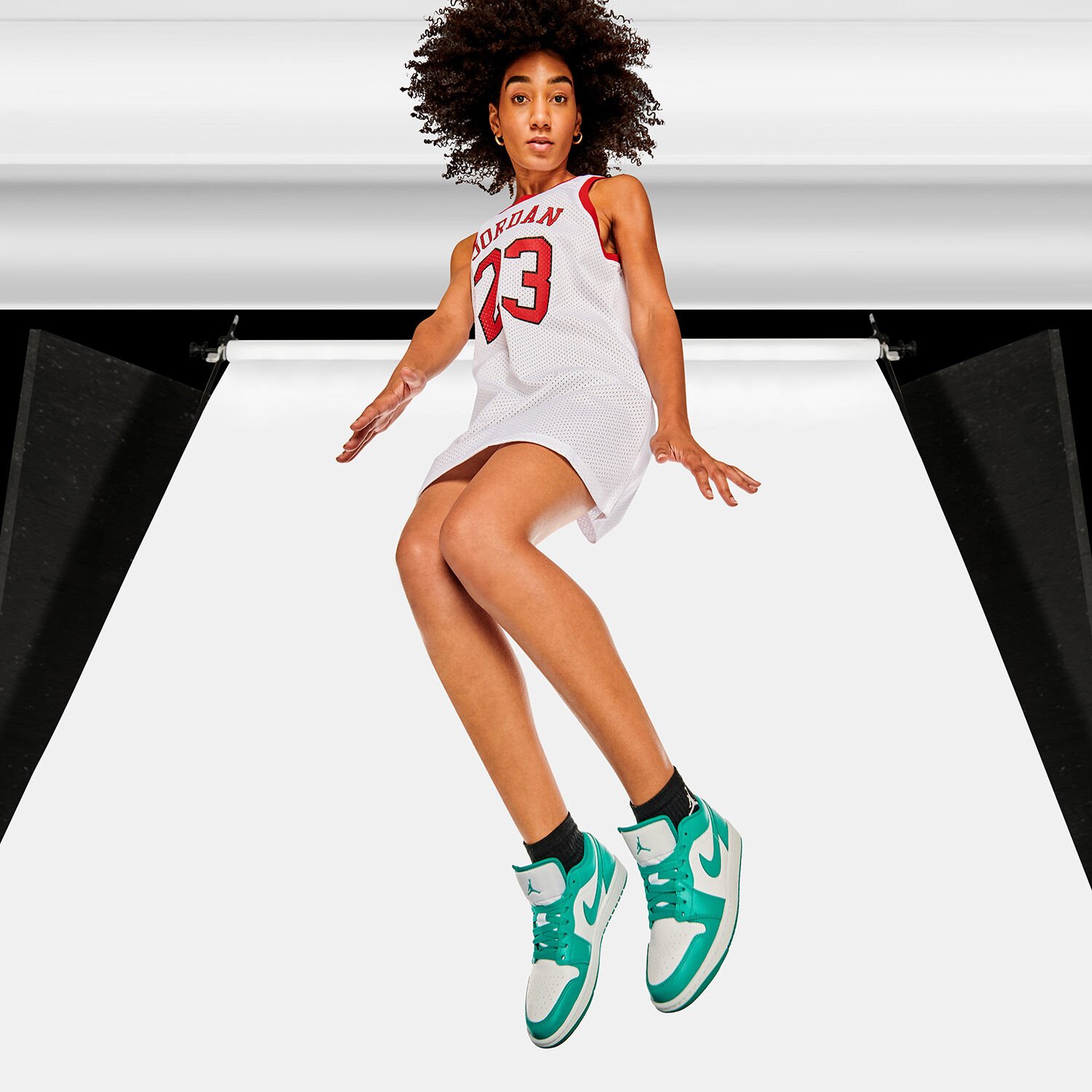 Jordan low hotsell emerald