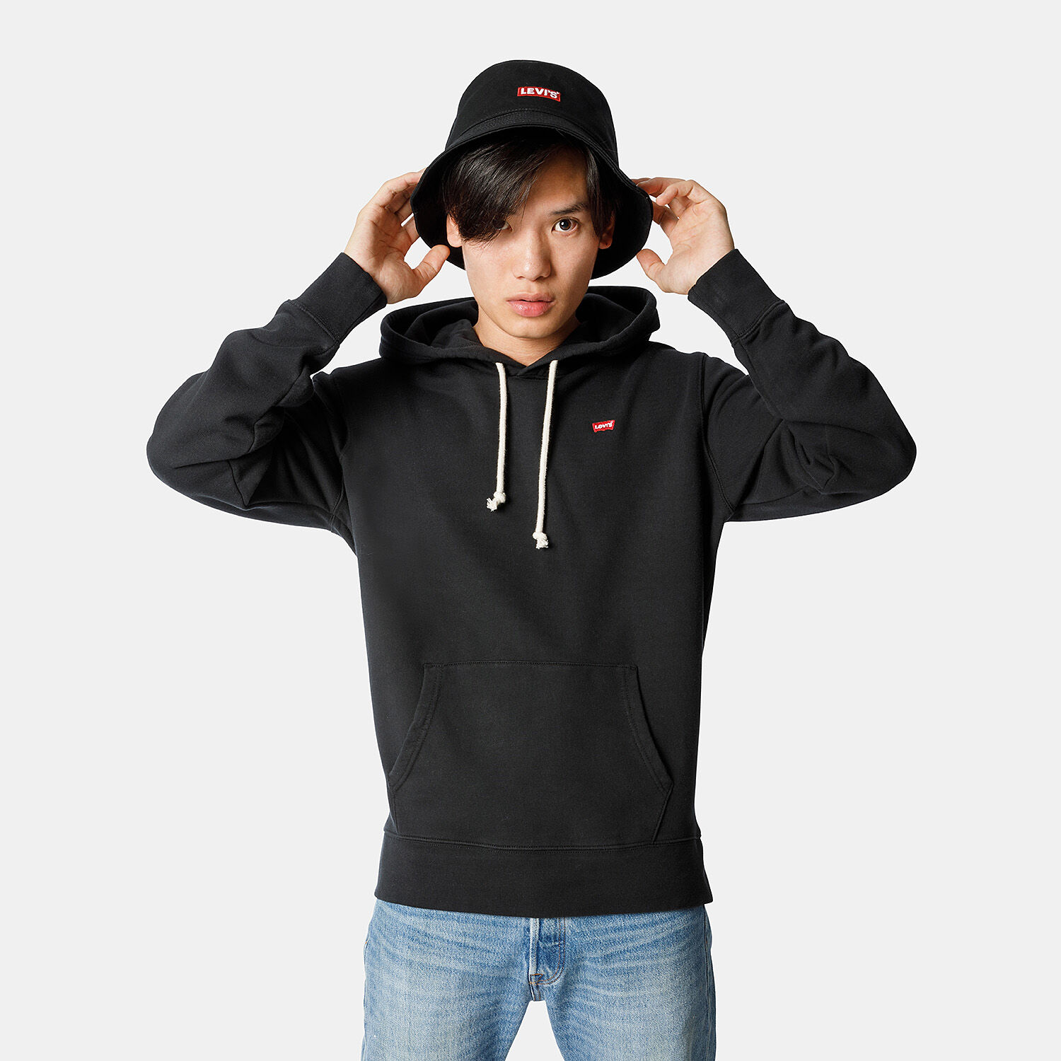 Levis hoodie black red online