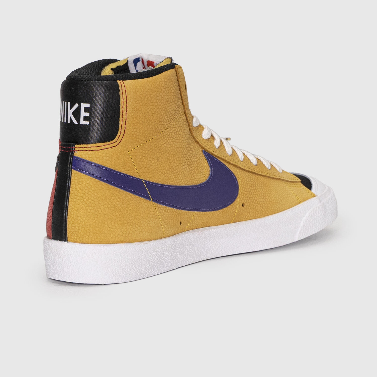 Nike store blazer multicolor
