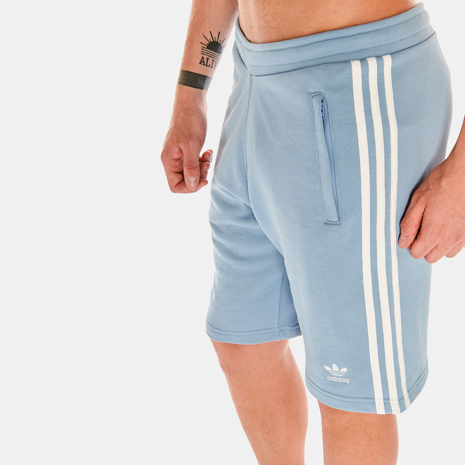 Pantaloncini adidas azzurri hotsell