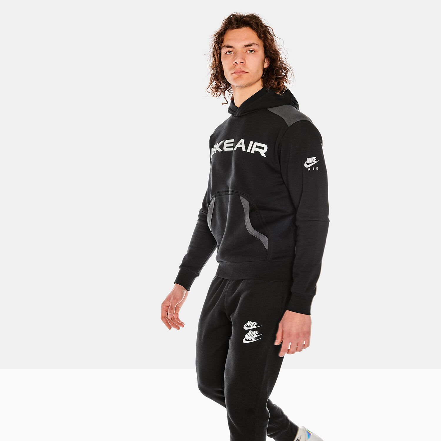 Nike sweat deals nsw